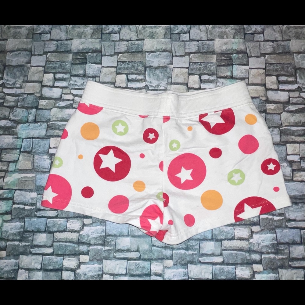 Shorts - Picture 3 of 4